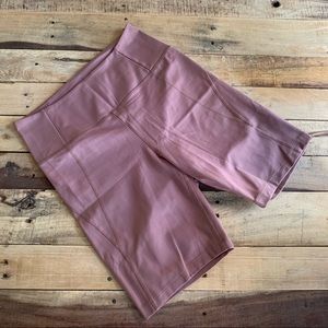 Girlfriend Collective Acorn Bike Shorts - Medium
